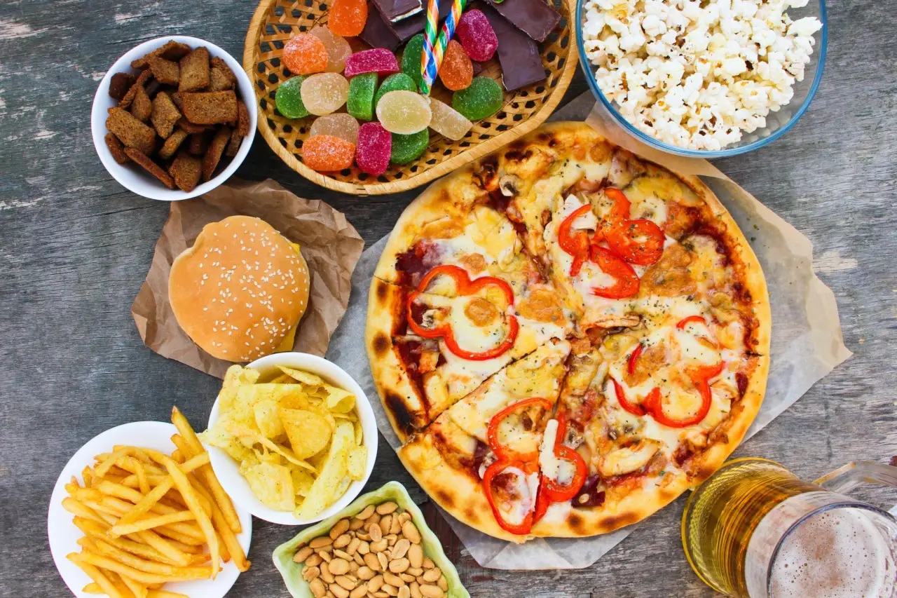 Allerta cellulite: i cibi che la peggiorano